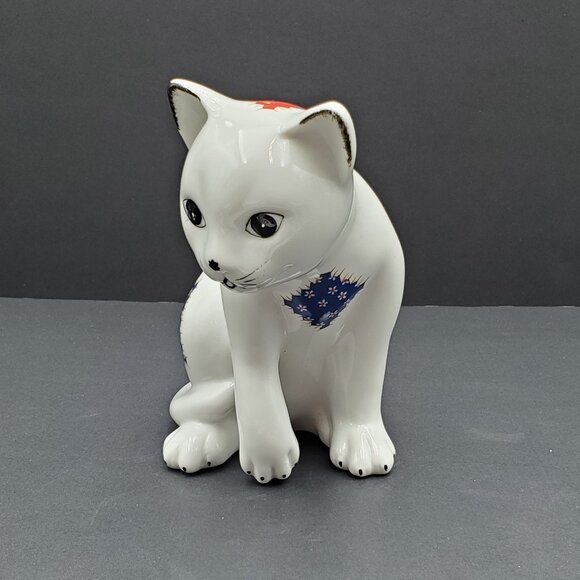 Patchwork Cat Ceramic Figurine White Cat Statue with Blue & Red Patches - Picture 2 of 8